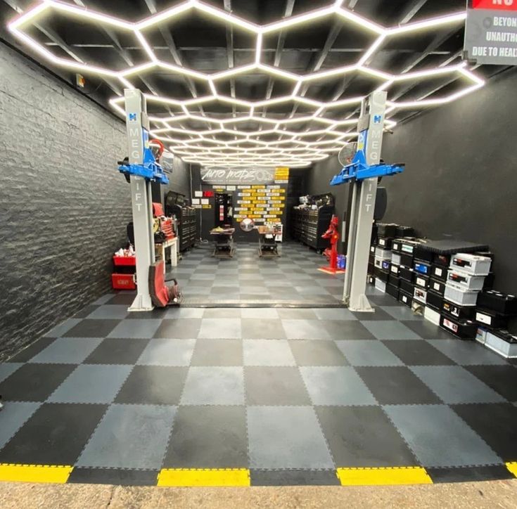 20 Hex Grid (15' x 11.17')